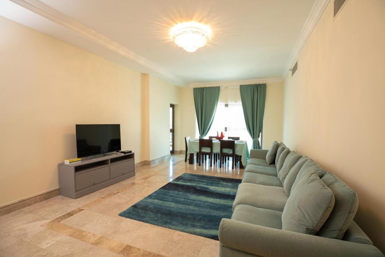 Gorgeous 2Br In Fairmont Apartment Dubai Bagian luar foto