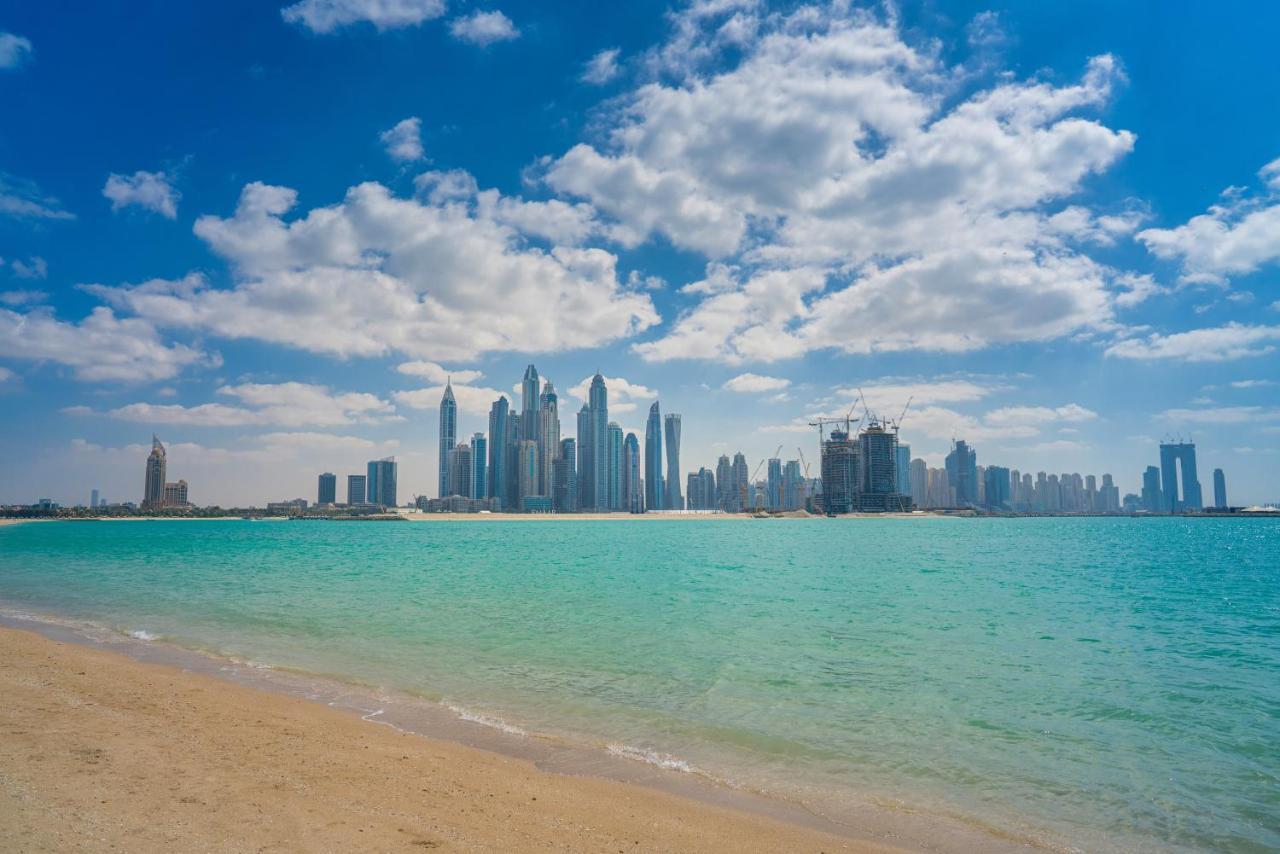 Gorgeous 2Br In Fairmont Apartment Dubai Bagian luar foto