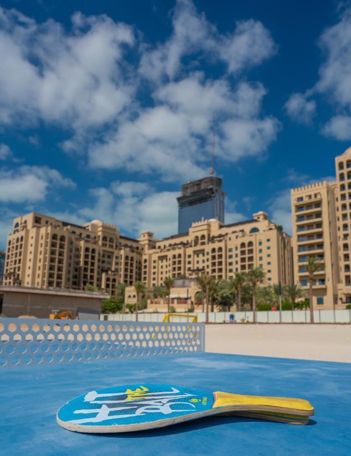 Gorgeous 2Br In Fairmont Apartment Dubai Bagian luar foto
